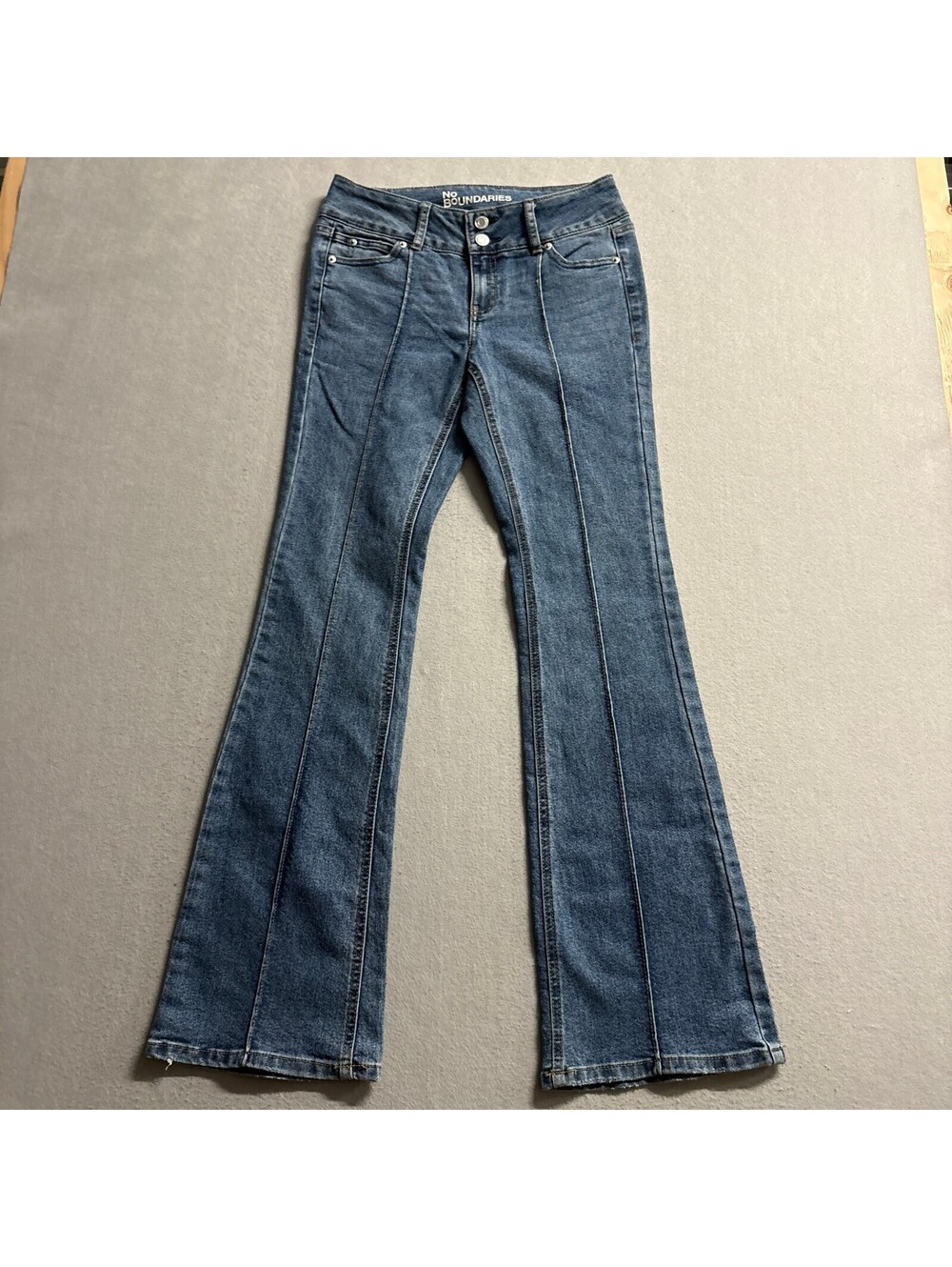 No Boundaries Flare Jeans Womens Size 2 Blue Denim Seamed Front High Rise